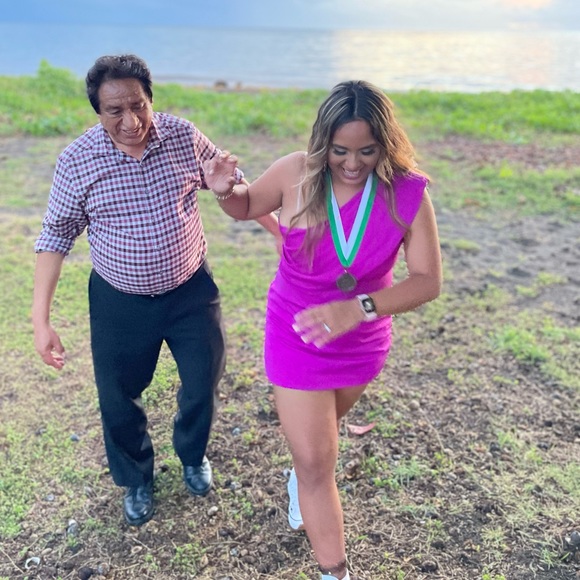 Magenta color. Size medium - Picture 5 of 5